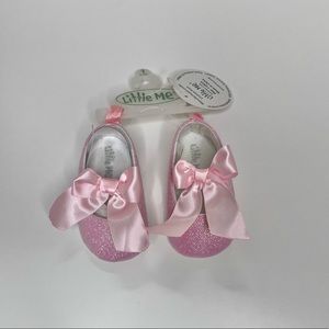 New baby shoes size 0-6mo. Brand little me.